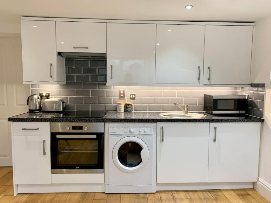 Modern, Period Property With Parking - Located Near Uni, Hospital & Town Centre Reading Exterior foto